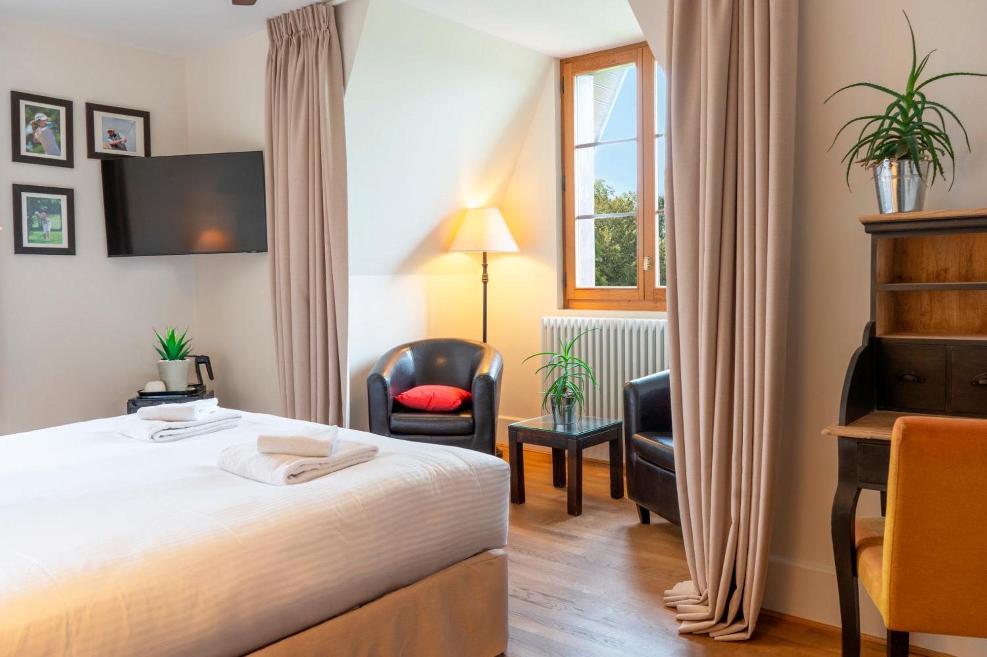 Le Manoir Du Golf Bed & Breakfast Publier Exterior photo