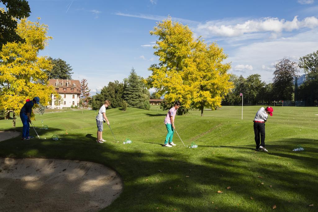 Le Manoir Du Golf Bed & Breakfast Publier Exterior photo